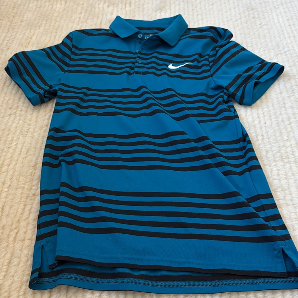 Nike Men's Blue and Black Striped Dri-FIT Short Sleeve Shirt Size Small